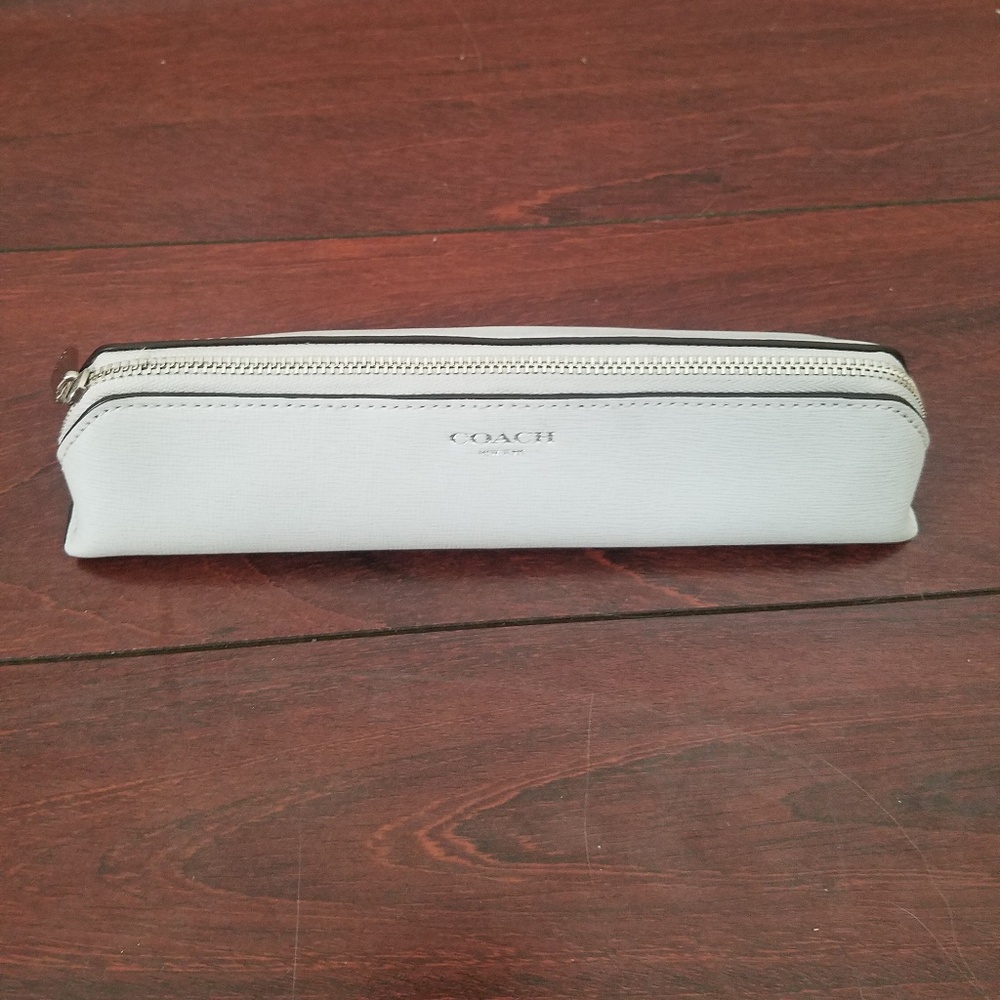 Pen case/blush case